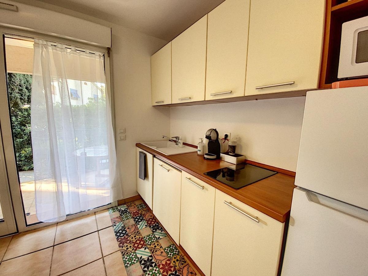 Appartement 2 Pieces Au Coeur Du Cap D'Antibes Luaran gambar